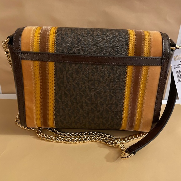 selling mk sling bag - Picture 2 of 6